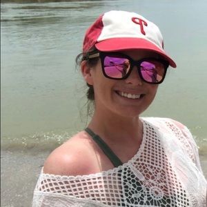 Meet your Posher, Whitney